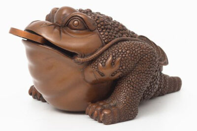 How to Place the Three-Legged Money Toad in Feng Shui